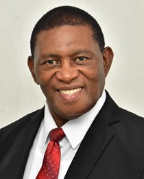 Photo of Lorenzo Brown